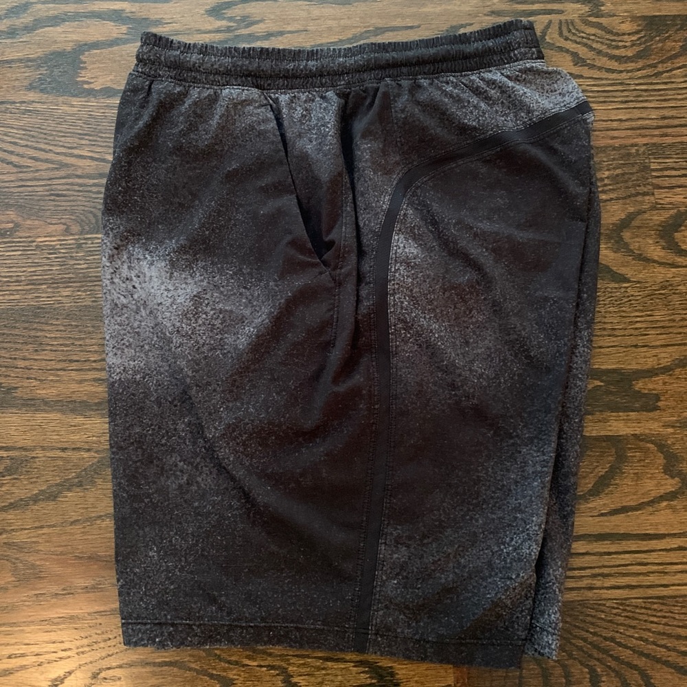Men’s Lululemon Pace Breaker Shorts (Linerless)